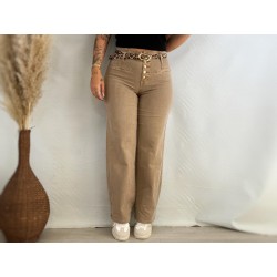 Pantalón vaquero camel