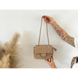 Bolso acolchado beige