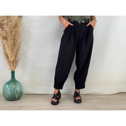 Pantalón slouchy cinturón...