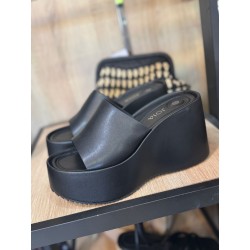 Zuecos negro