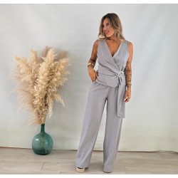 Traje hebilla gris