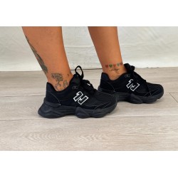 Zapatillas NB negra