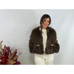 Abrigo pelos marrón