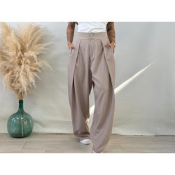 Pantalón pinza rayas taupe