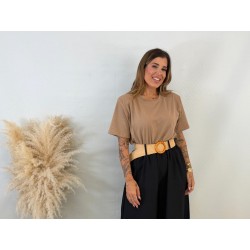 Camiseta hombrera camel