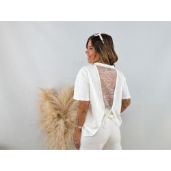 Camiseta encaje lazada