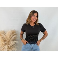 Camiseta encaje negra