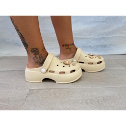Crocs beige