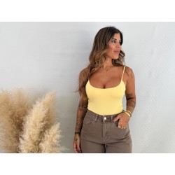 Body licra amarilla
