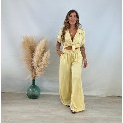 Conjunto raso amarillo