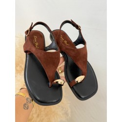 Sandalias anillo marrón