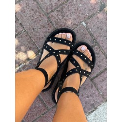 Sandalias tachas negra