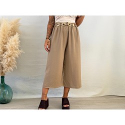 Pantalón midi camel