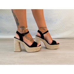 Cuñas tacón negro