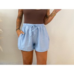 Pantalón corto celeste