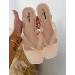 Sandalias transparentes nude