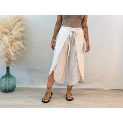 Pantalón midi solapa beige