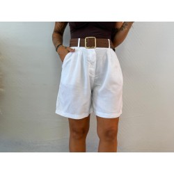 Bermuda cinturón blanco
