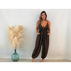 Mono jogger tachas marrón