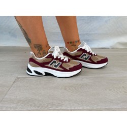 Zapatillas N burdeos