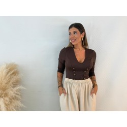 Camiseta botones marrón