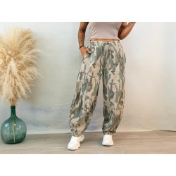 Pantalón camuflaje bolsillos