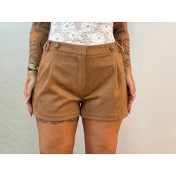 Short antelina camel