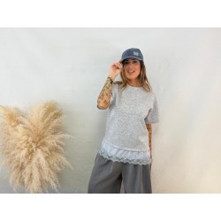 Camiseta encaje gris