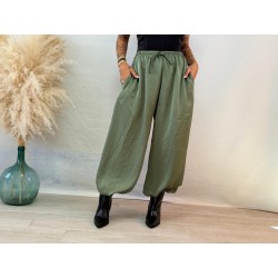 Pantalón jogguer raso verde