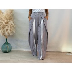 Pantalón rayas solapa gris