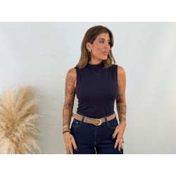 Camiseta básica cuello azul
